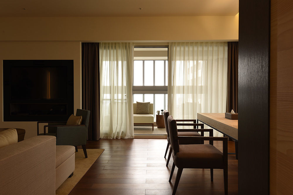 Hotel Cozzi Ximen Tainan Exterior foto